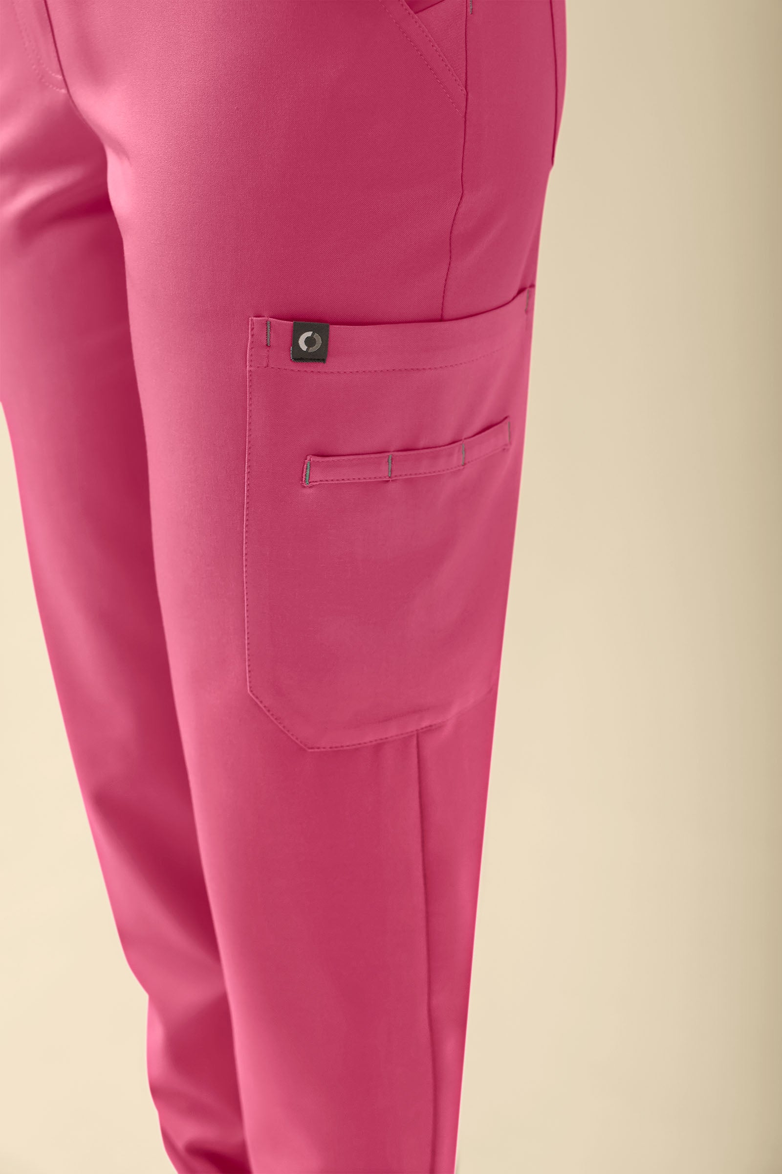 KAERE Hose Damen - Saumbündchen Kurzgr. mit Beintaschen rosenholz