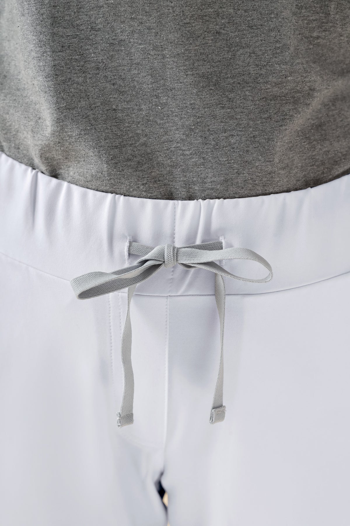 KAERE Hose Damen - Saumbündchen ohne Beintaschen weiß