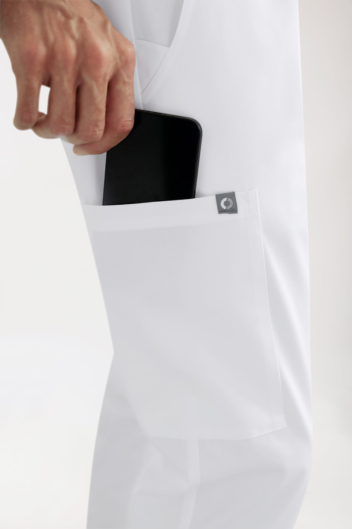 CORE Cargohose Herren - Jogpants Style weiß