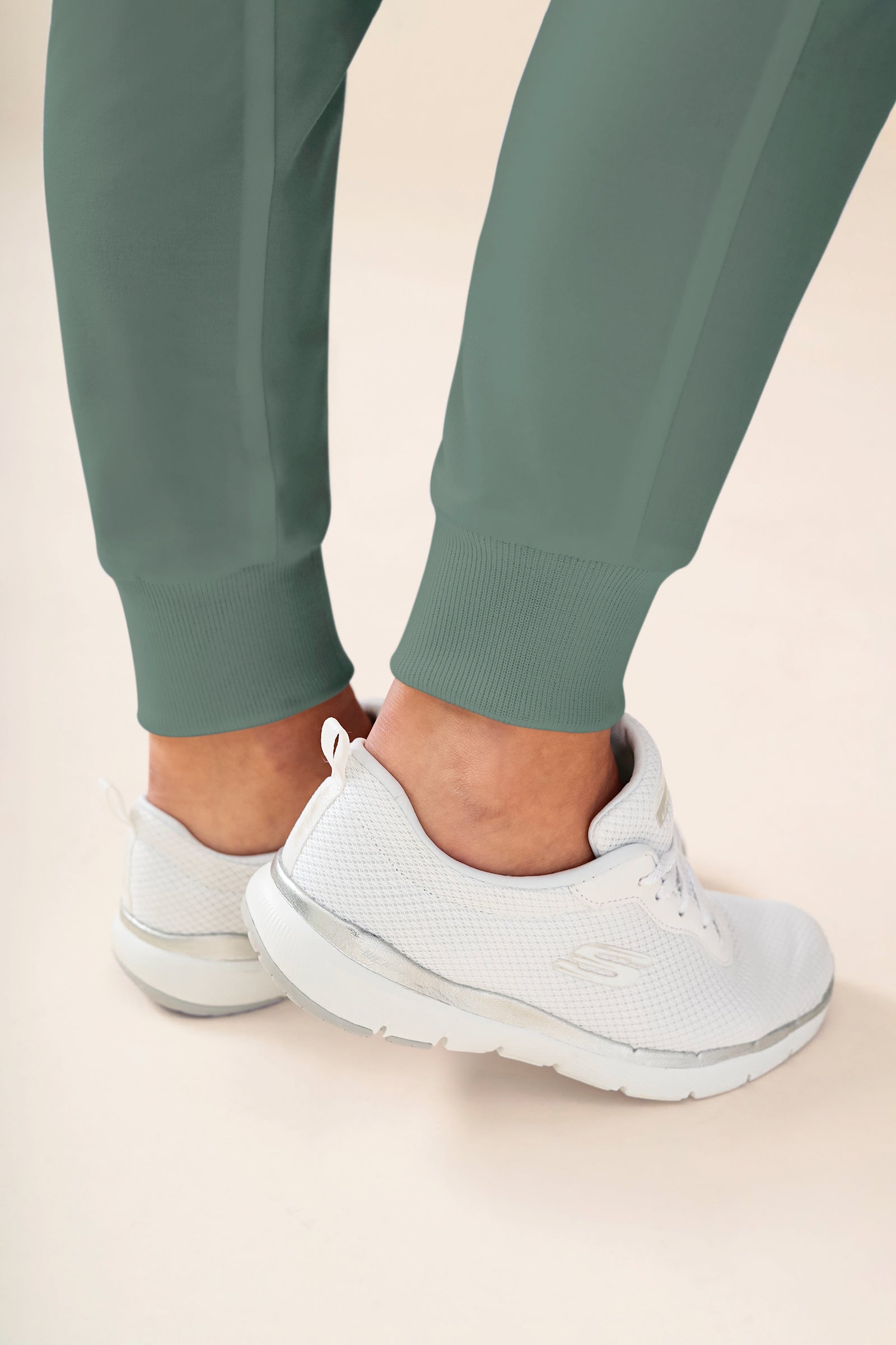 KAERE Hose Damen - Saumbündchen mit Beintaschen dunkelgrün
